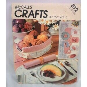 McCalls Crafts Pattern 812 Table Linens Placemats Vintage 1986 Uncut
